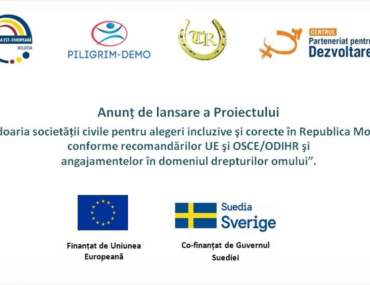 pouring-banana-chips-on-white-background-this-video-was-shoot-using-custom-light-set-up-with-additional-custom-build-underneath-light-system-to-eliminate-shadows_4kwtccnml__f0000