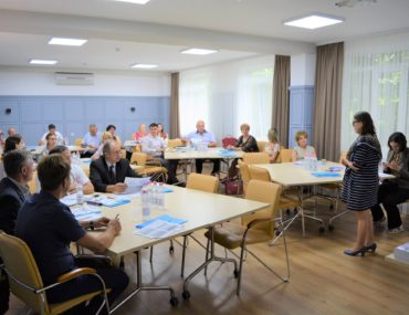 37714393_2096082823976463_7156428590546944000_o